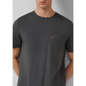 Kép 5/7 - T-shirt in flame yarn structure with breast pocket