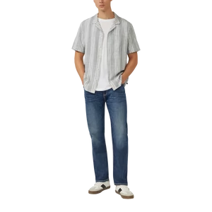 Kép 6/8 - Resort fit: short-sleeved shirt with textured stripes and breast pocket