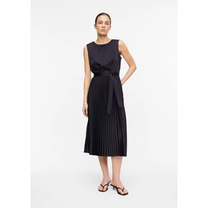 Kép 3/7 - Satin dress with pleated skirt