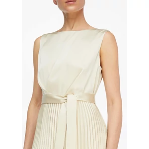 Kép 5/7 - Satin dress with pleated skirt