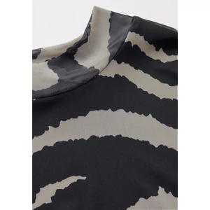 Kép 7/7 - Póló - printed mesh turtle neck shirt 2411