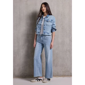 Kép 4/6 - Blézer és dzseki indoor - QR_Denim_Studio-Jacket,Bleache 2504