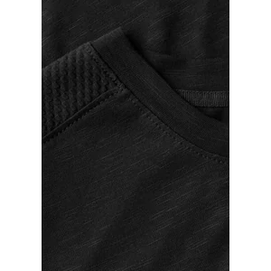 Kép 6/6 - Póló - LTD QR_Studio_shirt w.shoulder 2504