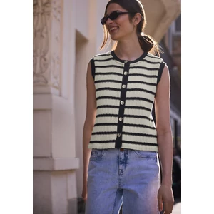 Kép 6/7 - Póló - yds knit look top w.deco butto - 2604