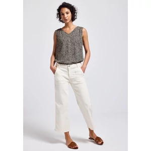 Kép 4/6 - Blúz - V-neck blouse w smok detail 2505