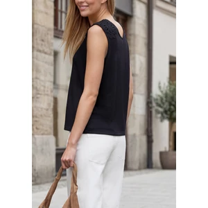 Kép 2/5 - Póló - v-neck top w.lace shoulder - 2605