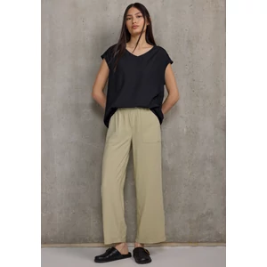 Kép 4/6 - Blúz-Ing - LTD QR Shirtblouse w lace deta 2504