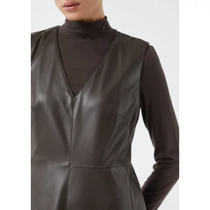 Kép 6/8 - Ruha -  Leather-look midi dress with a deep V-neckline 2510