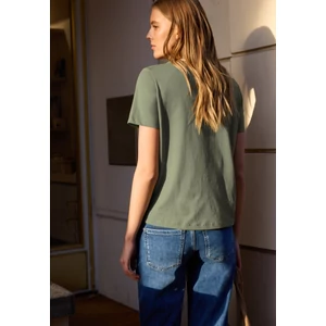 Kép 3/6 - Póló - LTD QR_Studio_small chest embr 2602