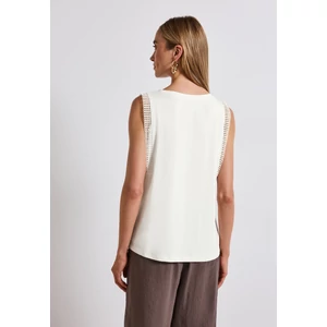 Kép 2/7 - OTLT Ing - jersey top w.crochet tape - 2506