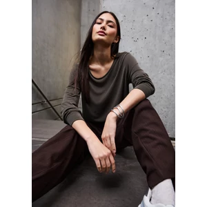 Kép 3/5 - OTLT Póló - silk look v-neck shirt - 2510