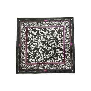 Kép 2/3 - Kieg.ruházat - Printed Cotton Bandana - 2510