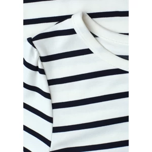Kép 5/5 - Ruha - T-Shirt Dress w. puffed sleeve - 2604
