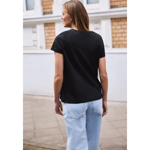 Kép 2/7 - Póló - SE_embroidered wording shirt - 2605