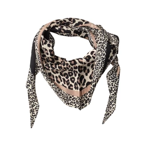 Kép 3/5 - Kieg.ruházat - Nicki Satin Diamond Scarf - 2605