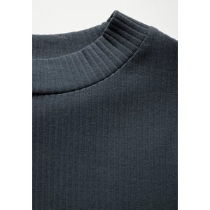 Kép 6/6 - OTLT Ing - LTD QR turtle neck rib shirt 2411