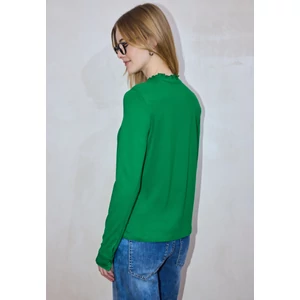 Kép 3/6 - Póló - frill neck shirt 2601