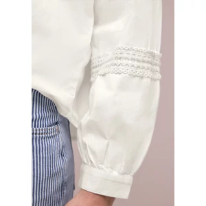 Kép 6/6 - Blúz - Shirtcollar blouse w crochet t - 2604