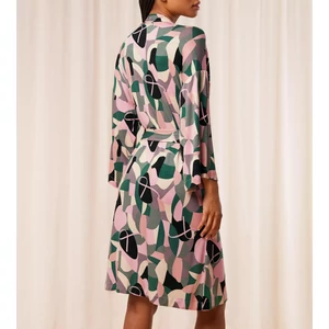 Kép 2/2 - Aura Spotlight Robe