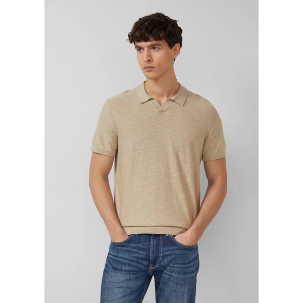 Knitted polo shirt with a flame yarn structure