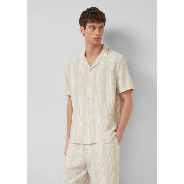 Resort fit: short-sleeved shirt with textured stripes and breast pocket
