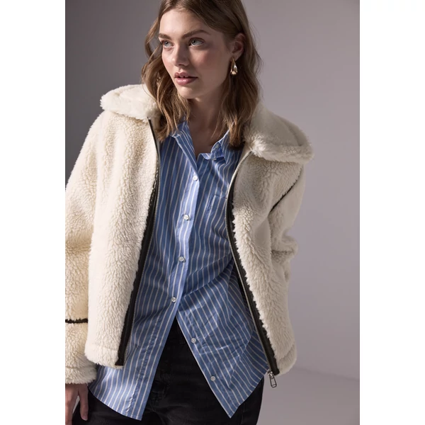 OTLT Dzseki  - Studio Teddy Jkt 2411 WS02
