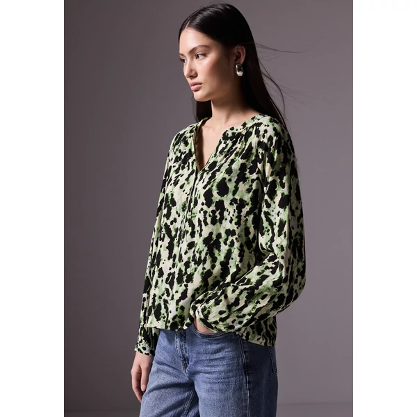 OTLT Ing - Studio_Loose fit raglan blouse 2501