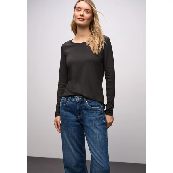 Ing - basic round-neck shirt 2511