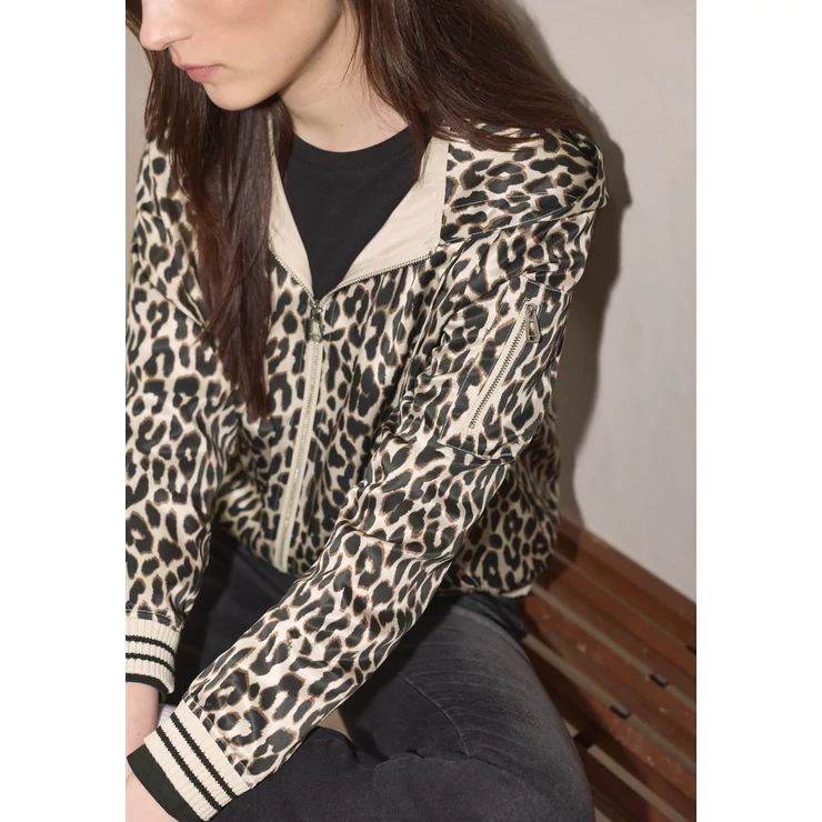 Blézer és dzseki indoor - Studio Leo Satin Jkt w. Hoody 2601