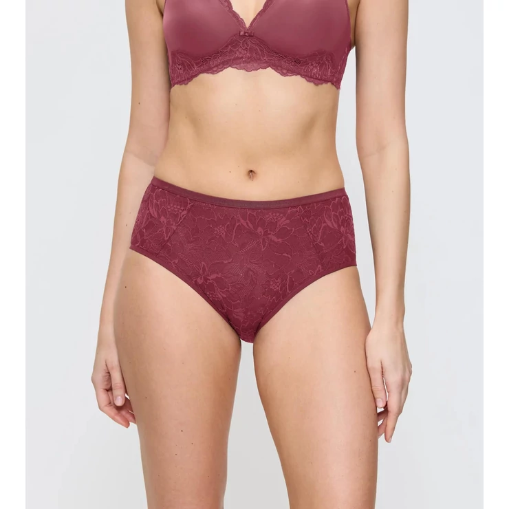Amourette Charm T Maxi02