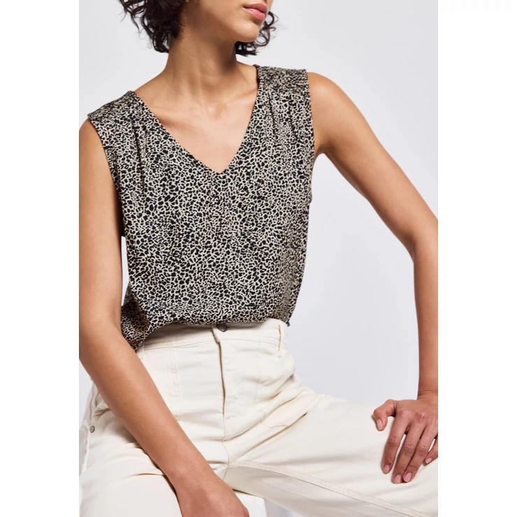 Blúz - V-neck blouse w smok detail 2505