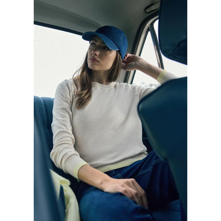 Pulóver - Roundneck with kickstripes 2601