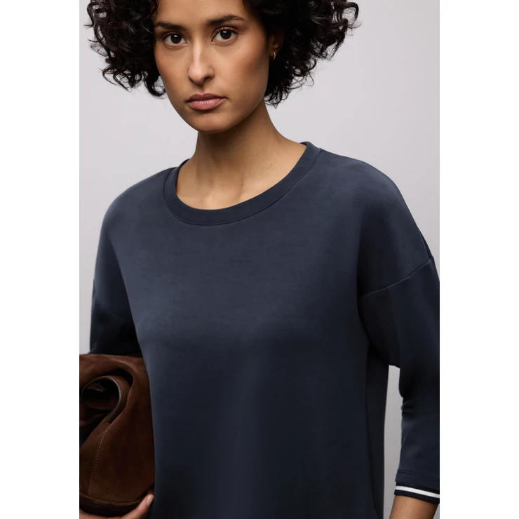 Ing - silk look shirt w.2 in 1 strip 2602