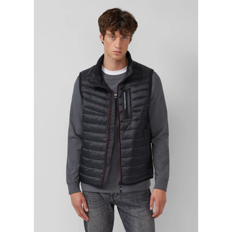 Mellény -  Lightweight quilted vest with sporty contrast details | 360° Circular Vision  - Black | s.Oliver 2510