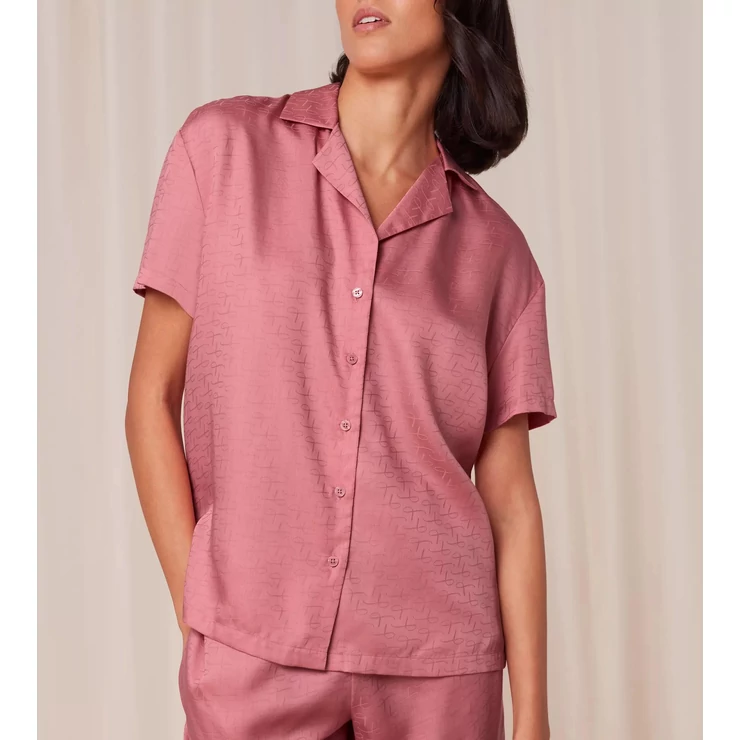 Silky Sensuality J Shirt 01