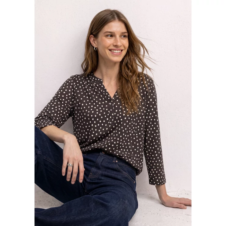 Ing - printed jersey shirt w.split n - 2608