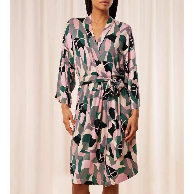 Aura Spotlight Robe